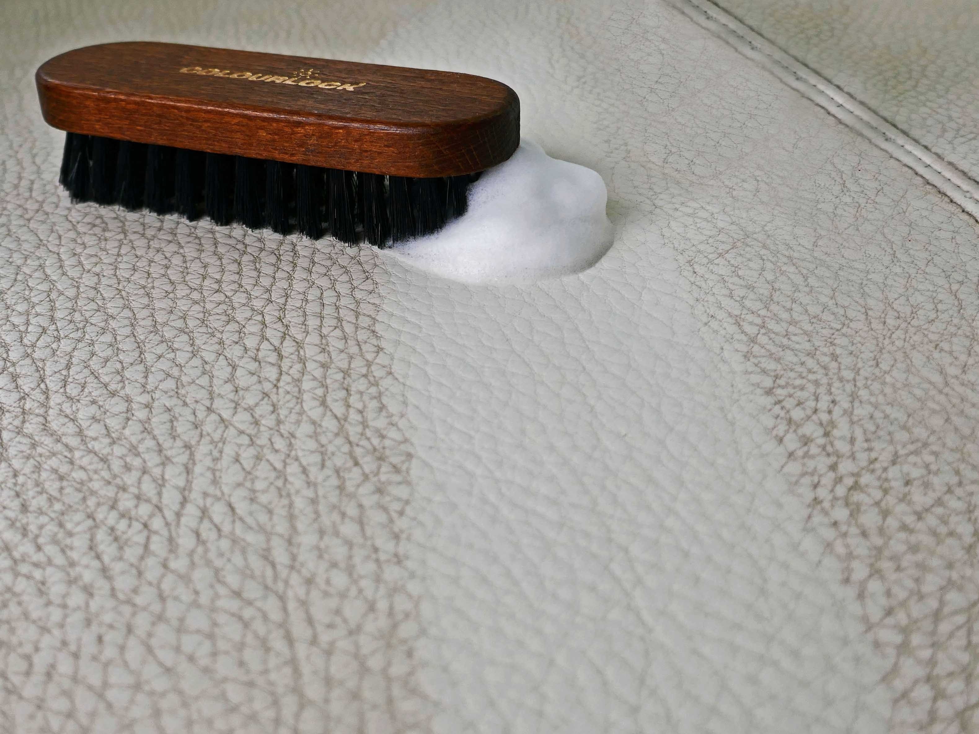 COLOURLOCK Textil- und Lederbürste klein in braun für die schonende Reinigung von Glattleder, Rauled